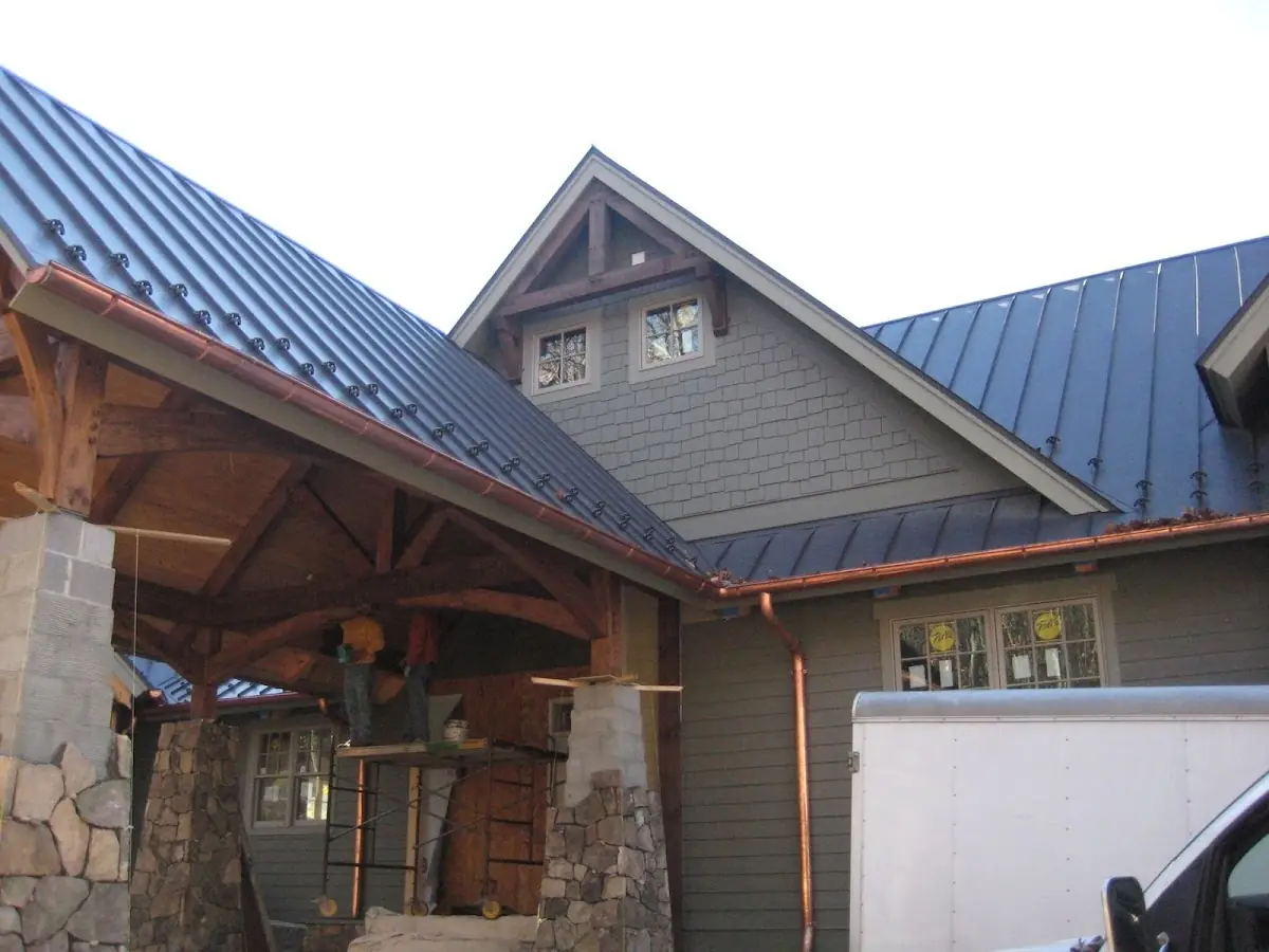 Craftsman Roofing team delivering quality roofing work in Nicholsville